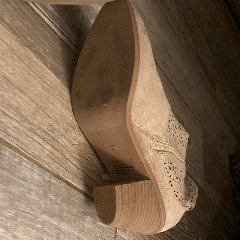 Olivia miller booties - Picture 7 of 7